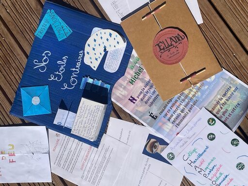 JEUNES EN LIBRAIRIE.jpg